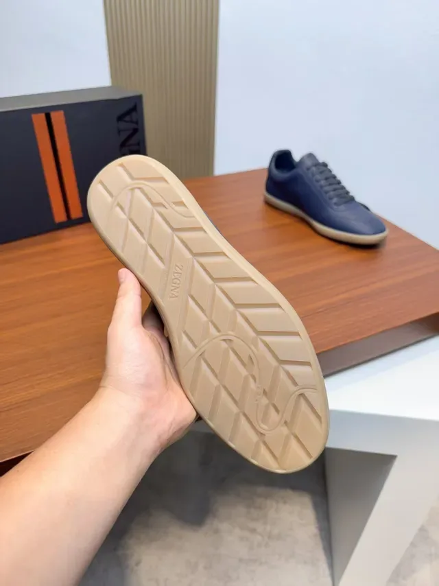 Zegna Navy Textured Leather Low-Top Lifestyle Sneakers 2