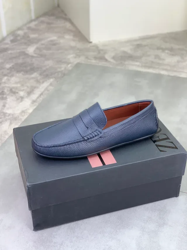 Zegna नेवी ब्राउन पेबल्ड लेदर स्ट्रैप पेनी लोफर 4