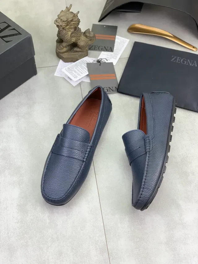 Zegna नेवी ब्राउन पेबल्ड लेदर स्ट्रैप पेनी लोफर 5