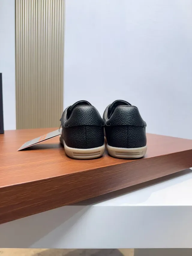 Zegna Textured Black Leather Low-Top Lifestyle Sneakers 3