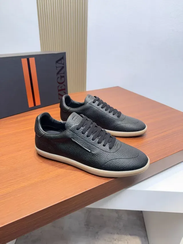 Zegna Textured Black Leather Low-Top Lifestyle Sneakers 4
