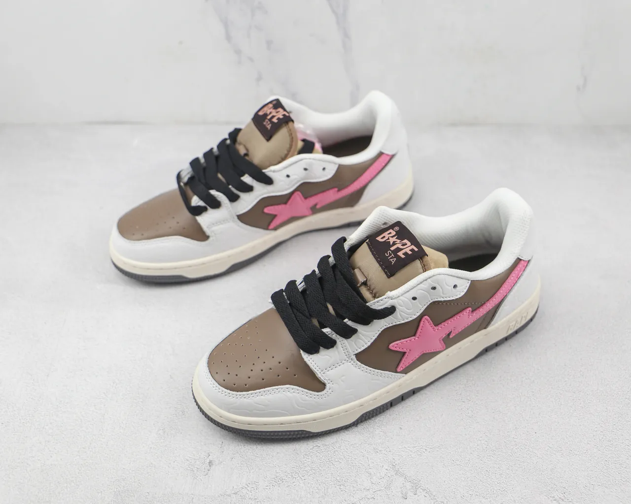 A Bathing Ape White Brown Low-Top Layered Leather/synthetic Upper Skateboard Shoes 4