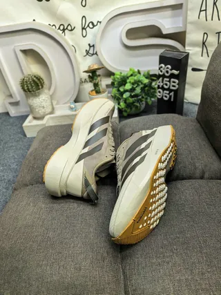 Adidas Beige Gray Sculpted Midsole Three-Stripe Side Panel Lifestyle Sneakers 6