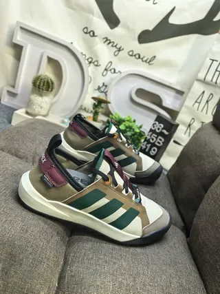 Adidas Beige Green Laceless Slip-On Three-Stripe Side Panel Lifestyle Sneakers 9