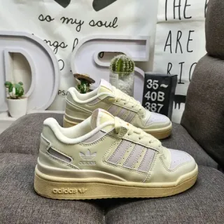 Adidas Beige Pink Low-Top Padded Collar Lifestyle Sneakers