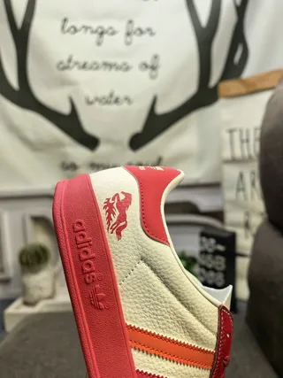 Adidas Beige Red Low-Top Textile Upper Lifestyle Sneakers 13