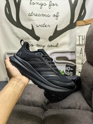 Adidas Zapatillas de correr negras y verdes con upper de malla, tres rayas neón 5