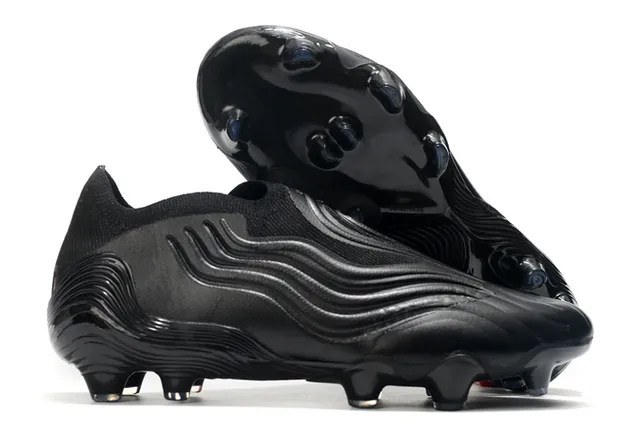 Adidas chaussures de football noires multicolor à coupe basse, upper sock-fit, semelle translucide multicolor, terrain ferme 3
