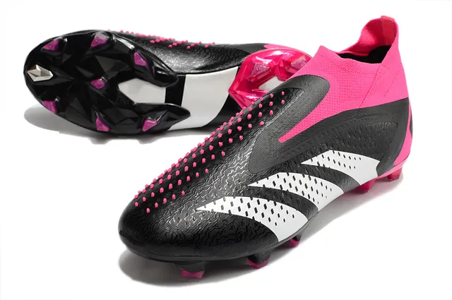 Adidas Chaussures de football noir rose semelle facettée col type chaussette terrain ferme 6