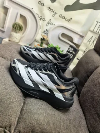 Adidas Black Silver Low-Top Striped Upper Lifestyle Sneakers 7