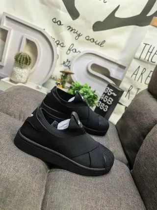 Adidas Black Slip-On Elastic Strap Lifestyle Sneakers 9
