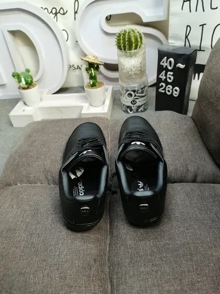 Adidas Black Smooth Leather Upper Three Parallel Side Stripes Lifestyle Sneakers 8