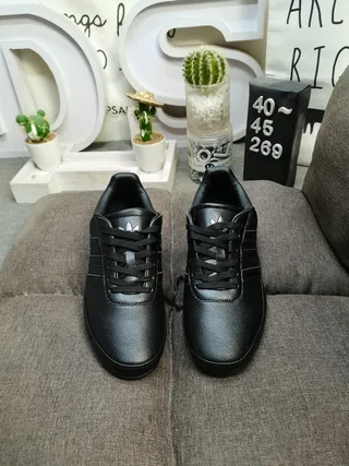 Adidas Black Smooth Leather Upper Three Parallel Side Stripes Lifestyle Sneakers 10