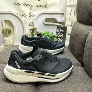 Adidas Negro Blanco Malla Ingenieril Superior Suela Esculpida Zapatos de Running