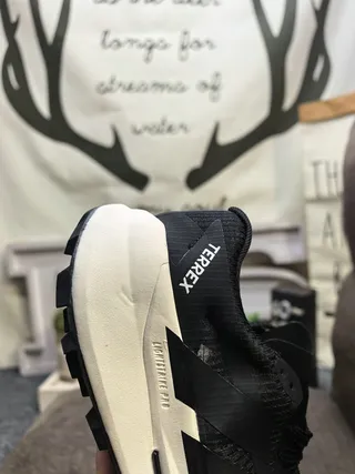 Adidas Black White Engineered Mesh Upper Sculpted Midsole Running Shoes 3