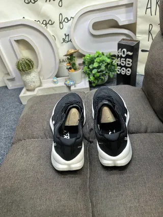 Adidas Black White Engineered Mesh Upper Sculpted Midsole Running Shoes 8