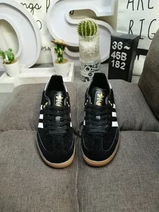 Adidas Black White Low-Top Suede Upper Lifestyle Sneakers 10