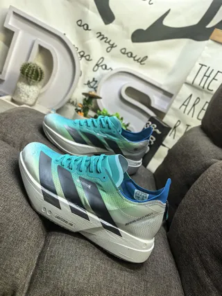 Adidas Blue Gray Gradient Knit Upper Sculpted White Midsole Running Shoes 7