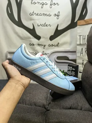 Adidas नीला सफेद लो-टॉप सूड-टेक्सचर्ड अपर लाइफस्टाइल स्नीकर्स 5