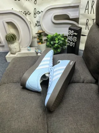 Adidas नीला सफेद लो-टॉप सूड-टेक्सचर्ड अपर लाइफस्टाइल स्नीकर्स 6