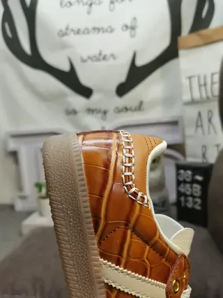 Adidas Brown Beige Crocodile-Embossed Leather Chain-Stitched Heel Lifestyle Sneakers 4