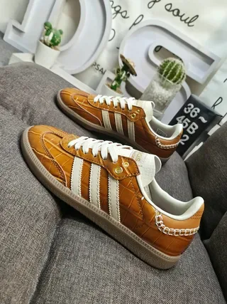 Adidas Brown Beige Crocodile-Embossed Leather Chain-Stitched Heel Lifestyle Sneakers 7