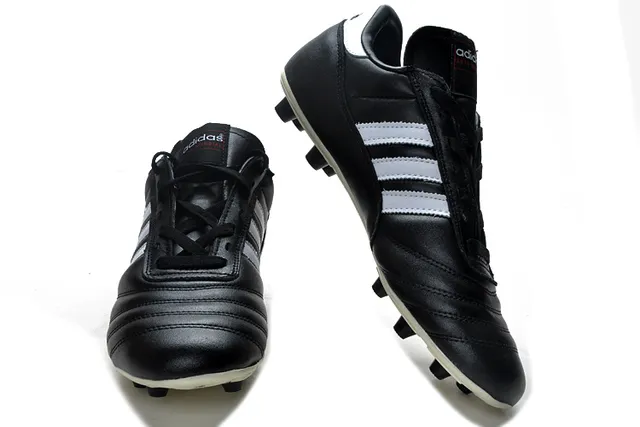 Adidas Copa Mundial Preto Branco Sapatos de Futebol para solo firme 23