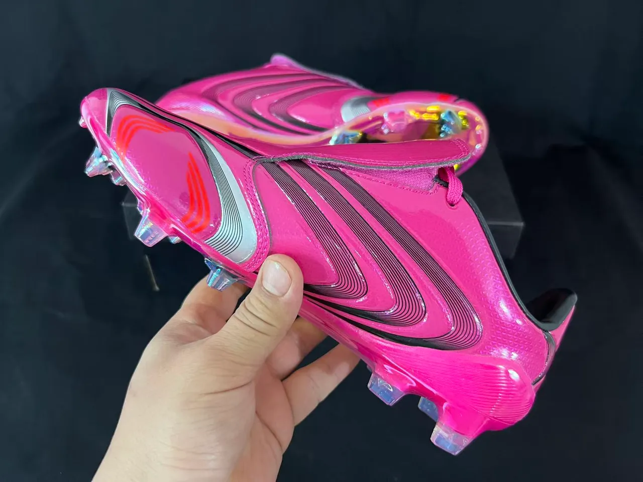 Adidas F50 Pink Silver Glossy Synthetic Upper Iridescent Translucent Sole Firm-Ground Soccer Shoes 4