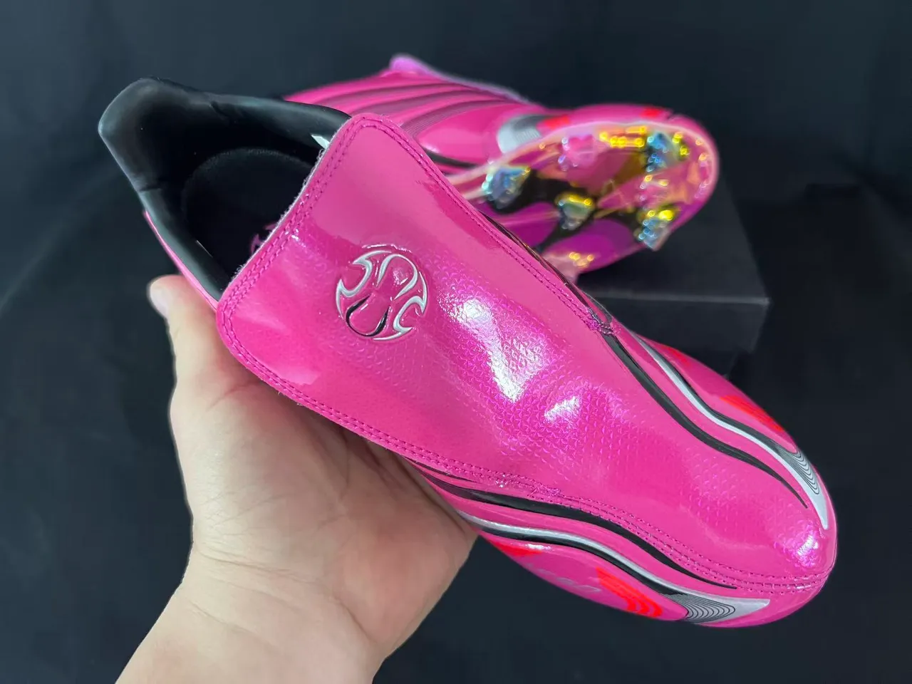 Adidas F50 Pink Silver Glossy Synthetic Upper Iridescent Translucent Sole Firm-Ground Soccer Shoes 5
