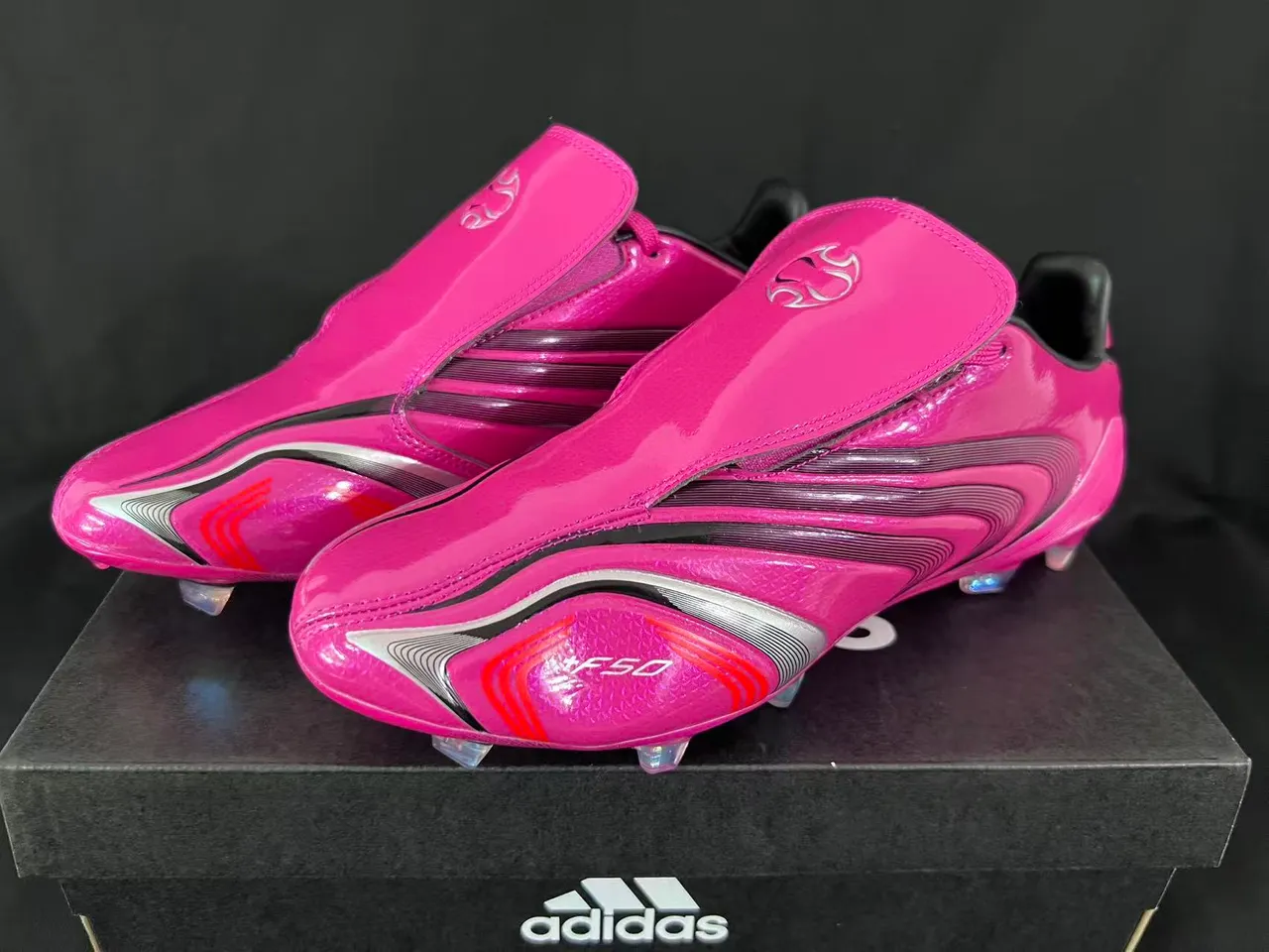 Adidas F50 Pink Silver Glossy Synthetic Upper Iridescent Translucent Sole Firm-Ground Soccer Shoes 8
