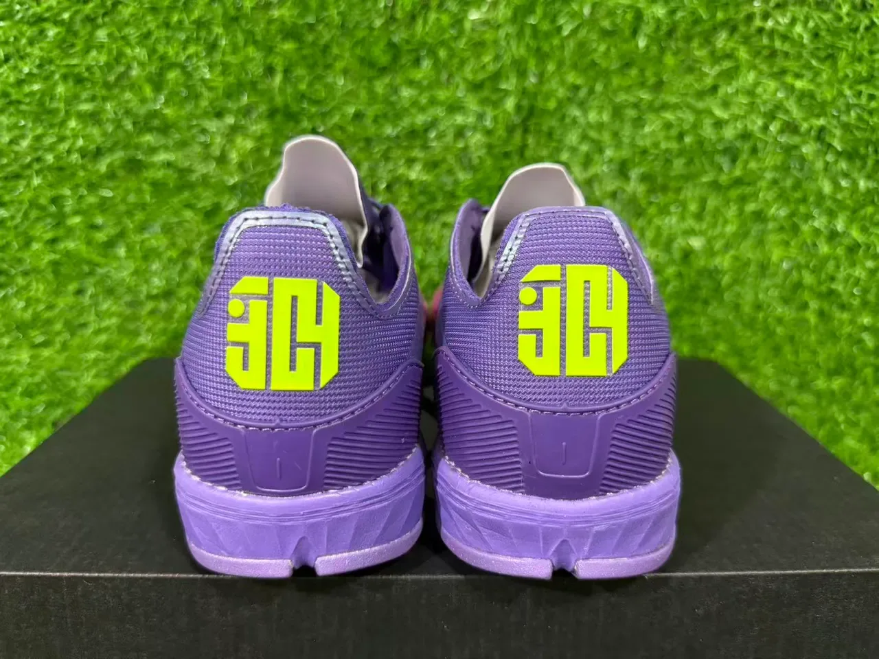 Adidas F50 Violet Rose Chaussures de football synthétiques low-cut crampons coniques gazon 4