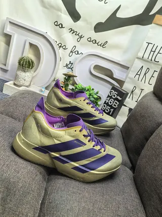 Adidas Gold Purple Metallic Upper Three-Stripe Overlay Running Shoes 9