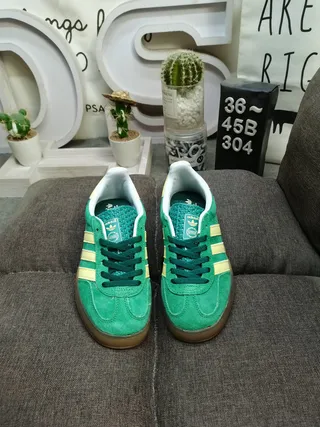Adidas Green Yellow Suede Upper Three-Stripe Side Panel Lifestyle Sneakers 10