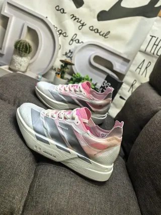 Adidas Lightstrike Pro Gradient Iridescent Running Shoes 7