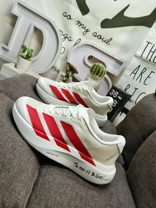 Adidas Lightstrike Pro 白红跑鞋 7