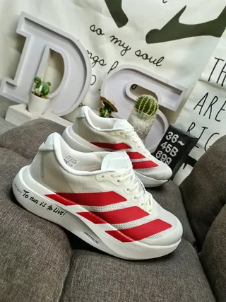Adidas Lightstrike Pro 白红跑鞋 9