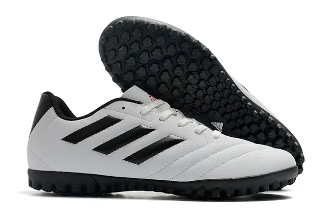 Adidas Chaussures de Football Turf Vert Marine à Coupe Basse avec Lacets et Semelle Moulée 19