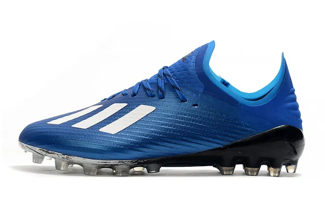 Adidas وردي بوني مضفرة أعلى شفاف ستادات مولدة أرضية صلبة أحذية كرة القدم 18
