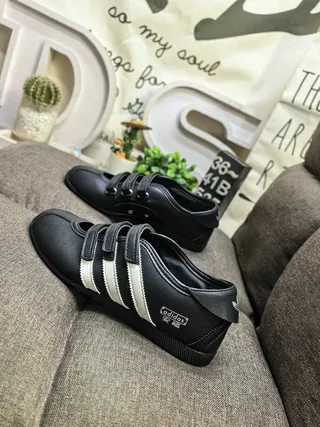Adidas Pink White Low-Top Velcro Strap Closure Lifestyle Sneakers 17