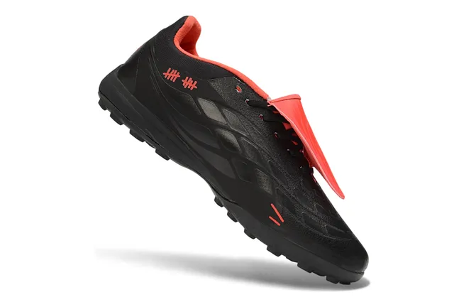 Adidas Predator أسود برتقالي منخفض القطع Silhouette جلد صناعي علوي أحذية كرة القدم للعشب 11