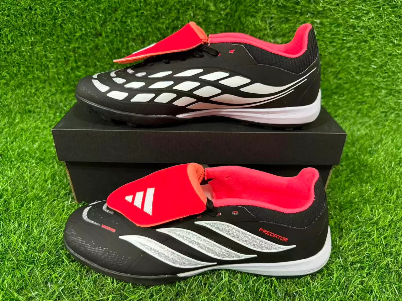 Adidas Predator Noir Rouge Low-Cut Upper Synthétique Turf Chaussures de Football 7