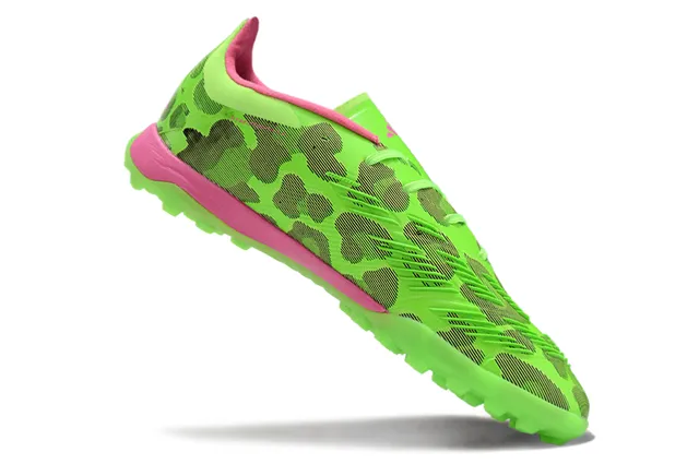 Adidas Predator Vert Rose Néon Camouflage Haut de chaussure Semelle intermédiaire Accent Gazon artificiel Chaussures de football 2