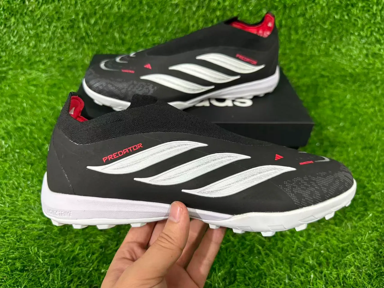 Adidas Predator Nanostrike Preto Branco Vermelho Sapatos de Futebol para Gramado Artificial 4