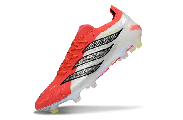 Adidas Predator 红色白色 低帮足球靴 全息虹彩鞋底 人工草地足球鞋 3