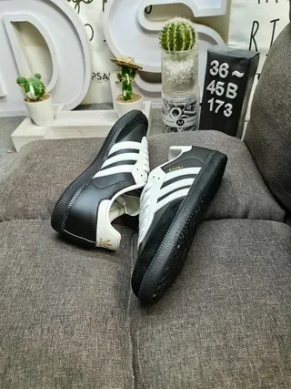 Adidas Samba Noir et Blanc Chaussures Lifestyle 6