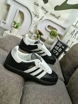 Adidas Samba Noir et Blanc Chaussures Lifestyle 9