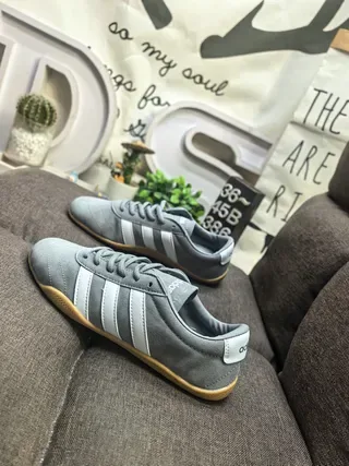 Adidas Samba Gray White Suede Upper Three Stripes Lifestyle Sneakers 7