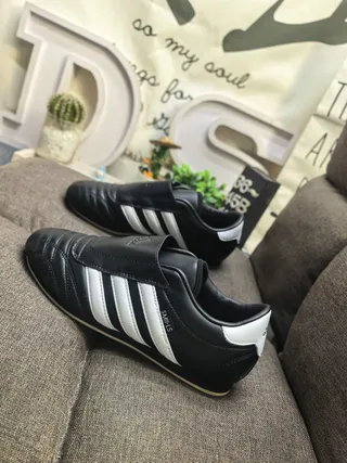 Adidas Smils Black and White Indoor Soccer Shoes 7