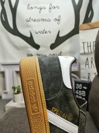 Adidas Spezial 深灰色麂皮生活方式运动鞋 3