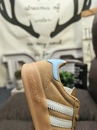 Adidas Spezial Olive y Cream zapatillas lifestyle 23